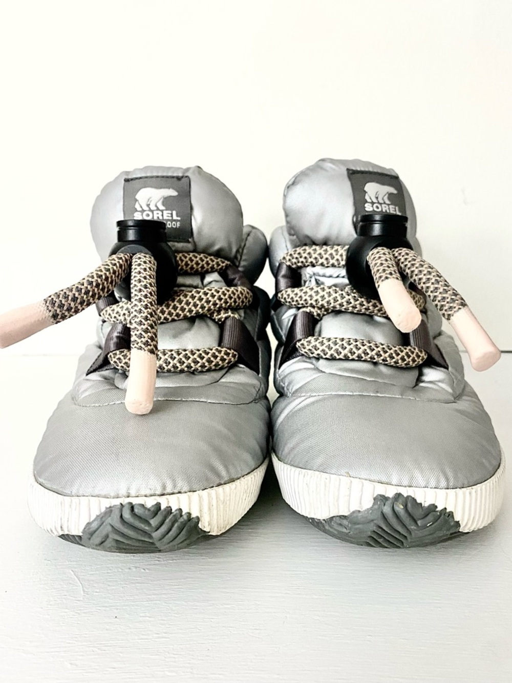 Sorel Out ‘N About Puff lace silver metallic sneaker - Picture 5 of 14